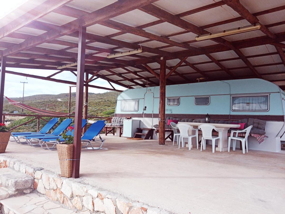 Caravan Fishing Spot Porto Roxa Agios Leon Extérieur photo